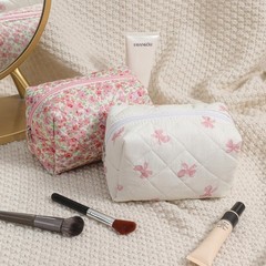 RSRSLEII Small Quilted Cotton Makeup Bag, Cute Floral 12White Pink Bow