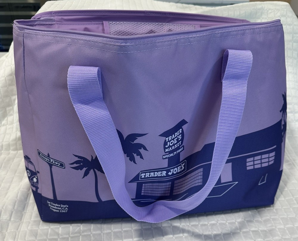 ⭐Trader Joe’s Large 8 Gal Lavender Reusable Insulated Shopping Bag New✨
