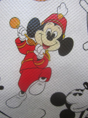 DISNEY Mickey Mouse Everywhere on FUN SHOPPING BAG 13″ x 12″ x 6″ NEW
