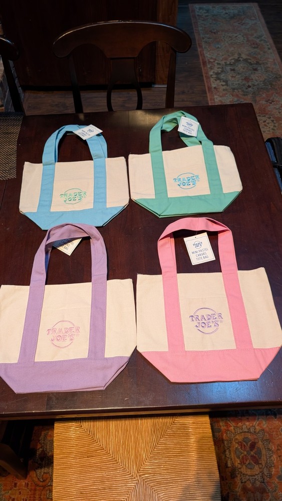 Trader Joe’s Mini Pastel Canvas Tote Lunch Bag SET 4 Embroidered Limited Edition