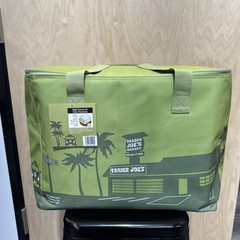 Trader Joe’s LARGE Reusable Insulated Cooler Tote Bag 8 Gal OLIVE AVOCADO GREEN