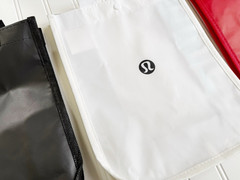 Lot of 4 Lululemon Reusable Shopping Tote Bag 2 White 1 Red 1 Black
