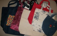 New–7 pieces assorted reusable fabric tote/shopping/gift bags, 9″-14″