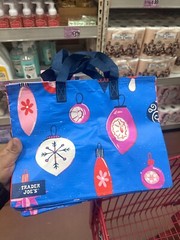 Trader Joe’s Reusable Holiday🎄Small Gift Bags Set Of 3 New Release2024/with Tag