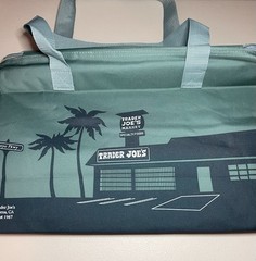 Trader Joe’s Emerald Teal Insulated Cooler Large 8 Gallon Tote Bag NWT Brand New