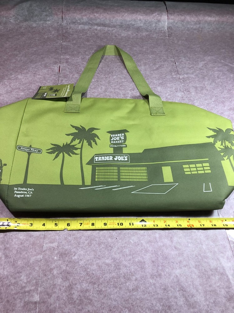 Trader Joe’s LIMITED EDITION Olive green XL large insulated cooler bags