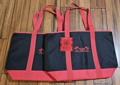 Brand New Trader Joes Black Red Extra Large Reusable Insulated Bag Lot Of 2