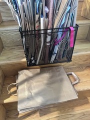 Lot Of 5 Lbs Of Paper Shopping Grocery Party Bags For Recycling Craft Animal Cag