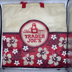 Vintage 18″ Trader Joe’s Insulated Grocery Bag Hawaiian Hibiscus Flower Reusable