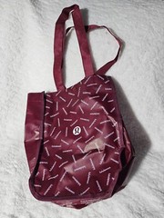 Lululemon Medium Reusable Shopping Tote Bag White & Burgundy 12″x9″ Lunch Bag
