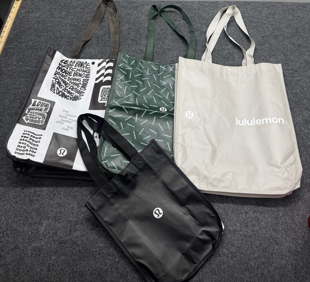 Lululemon Reusable Shopping Tote Bag 3 Large 1 Small Lot 4 Used In Very Good