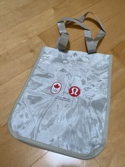 2x LULULEMON TEAM CANADA Beige Reusable Shopping Gym Lunch Bag Large AND Small