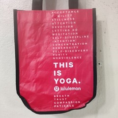 LULULEMON REUSABLE SHOPPING – GIFT BAG 11×9.5 RED SHOULDER STRAPS 5448