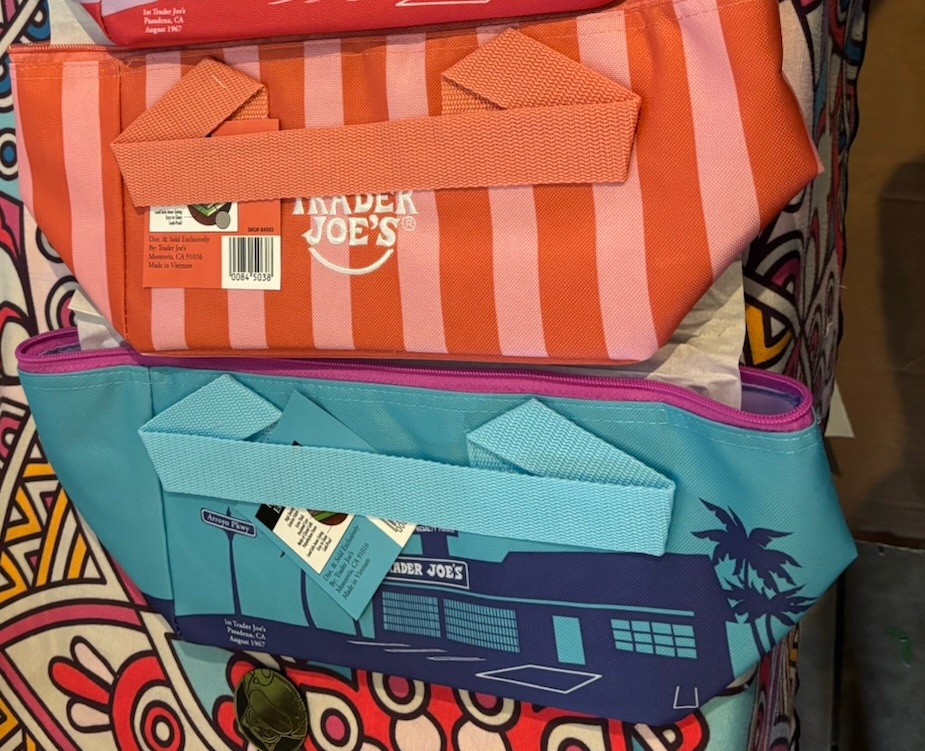 NEW Trader Joe’s MINI Insulated Bags (Pink & Teal) Lot Of 2