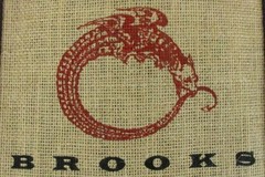 Brooks Reusable Burlap Bottle Carry Bag with Black Handles – Wine Tote