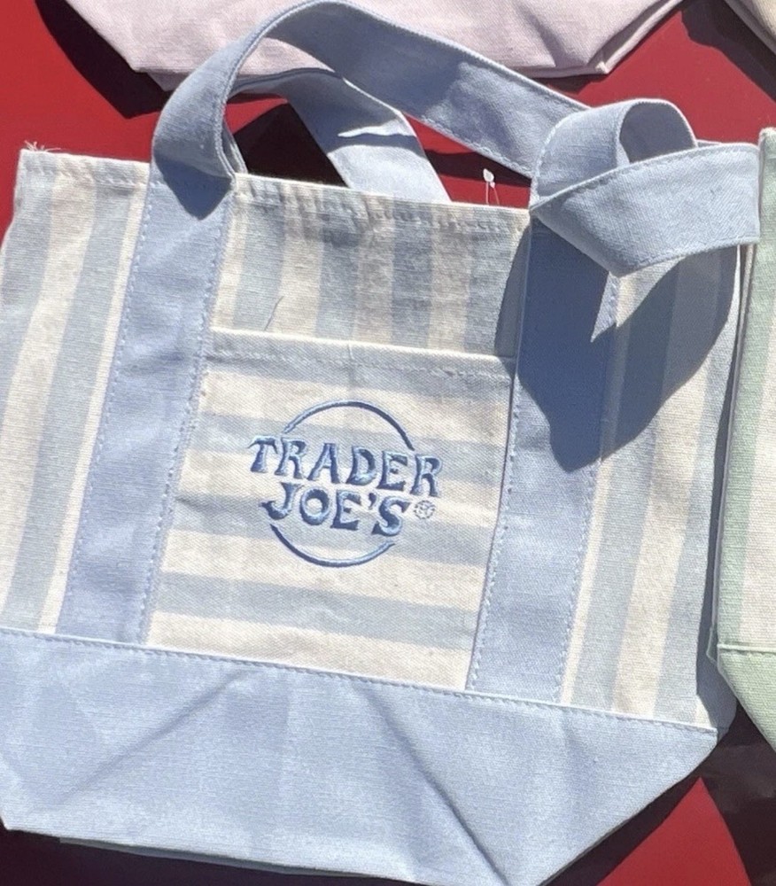 Trader Joe’s Striped Multicolor Reusable Tote Bag 13x11x6 in New