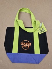 Trader Joe’s 2025 Mini Halloween Tote Bag NWT Black Purple Lime Multicolor