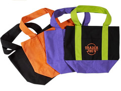 Trader Joe’s AUTHENTIC NEW 💚 FALL EMBROIDERED CANVAS REUSABLE TOTE BAGS SET