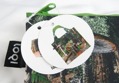 LOQI Large Black Forest Mushrooms Fox Shopping Travel Tote Bag – NEW with Tags