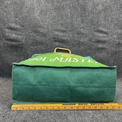 NWT Masters Golf Tournament M01JB Green 2001 Jute Bag Wood Handles Souvenir Tote