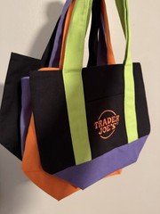 Trader Joe’s LOT Of 4 Limited Mini Halloween Canvas Tote Bag – SHIPS TODAY 🎃