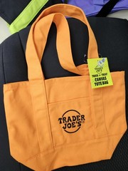 Trader Joe’s Trick Or Treat Canvas Tote Bag – Orange Halloween New 2025