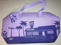 Trader Joe’s 8 Gallons Reusable Bag Cooler Large Insulated Lavender (Limited)