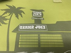 Trader Joe’s Large Insulated Tote Olive Green 8 Gallon Reusable Bag Cooler *NEW*