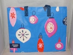 Trader Joe’s – Reusable Gift Bag – Blue – Holiday 2025 – Limited Edition