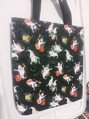 Small Halloween Tote Bag completely reversible 13″ x 11″ x 2″ plus 7″ handle