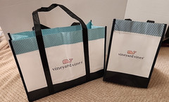 VINEYARD VINES Whale Logo Reusable Shopping/Beach & Lunch/Gym Tote Bag Set