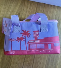 Trader Joe’s PURPLE PINK Palm Tree Mini Insulated Cooler Bag NWT Limited Ed 2026