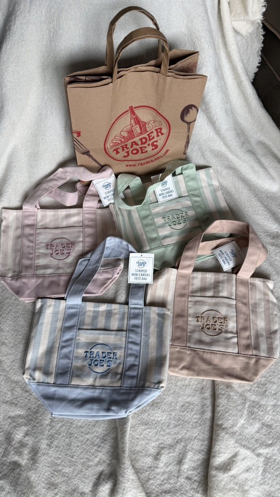 VIRAL Trader Joe’s Striped Mini Tote Full Set of 4 + Paper Bag Summer 2026 NWT