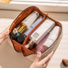 BIVIZKU Large Capacity Checkered Makeup Bag Portable Travel Black-Checkered