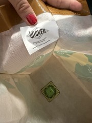 NWOT Wicked Reusable Tote Bag Glinda Elphaba Butterfly Floral Green Handles