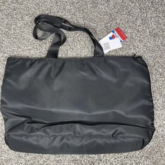 Russell Athletic Black Tote Bag Everyday Carrying Zip