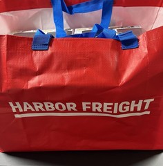 Harbor Freight Bag LARGE, Red 21 ¾x14 ½x13 ¾ “/19 gallon, 55 lb. NEW. Empty Bag.
