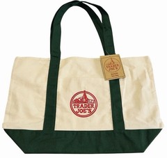 Trader Joe’s 2025 Christmas Masters Green LARGE Canvas Shopping Bag, Off White