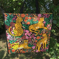 REUSABLE SHOPPING TRAVEL TOTE BAG LEOPARDS ECO FRIENDLY TJMAXX NEW