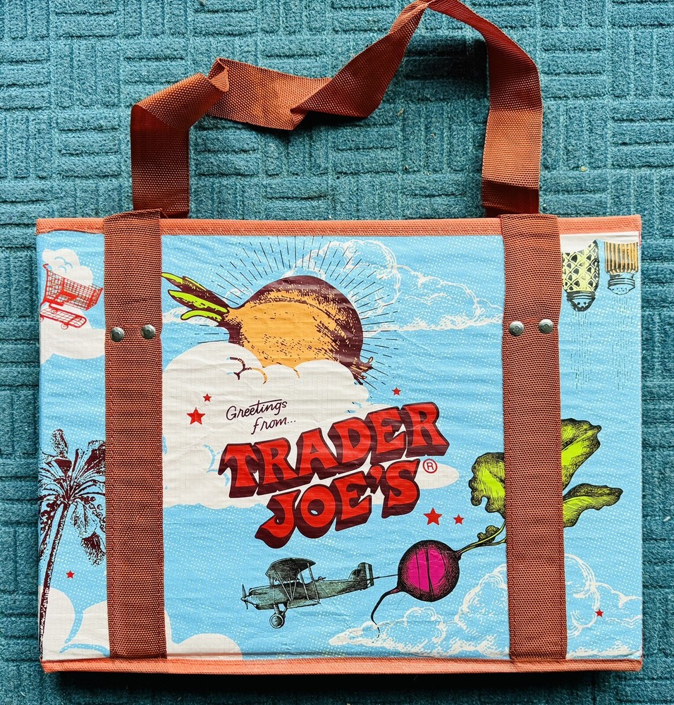NEW Trader Joe’s Stand-Up Collapsible Grocery Box-style Tote Bag