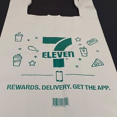ReUsable Bag 7Eleven Store Convenience Snack Recycled Plastic Shop Sack Green z