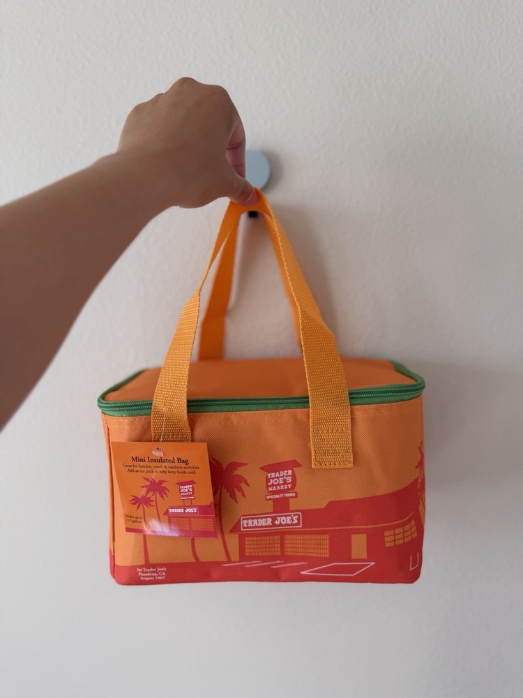 Trader Joes Mini Insulated Lunch Tote Bag – 2026 New – Orange, NWT Ready to Ship