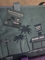Trader Joe’s NEW Spring Large Insulated Bags set of 2, 8 gallon Green & Purple