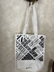 Lululemon Reusable Shopping Gift Bag White Small Gift Tote 12″ x 10″ Handles