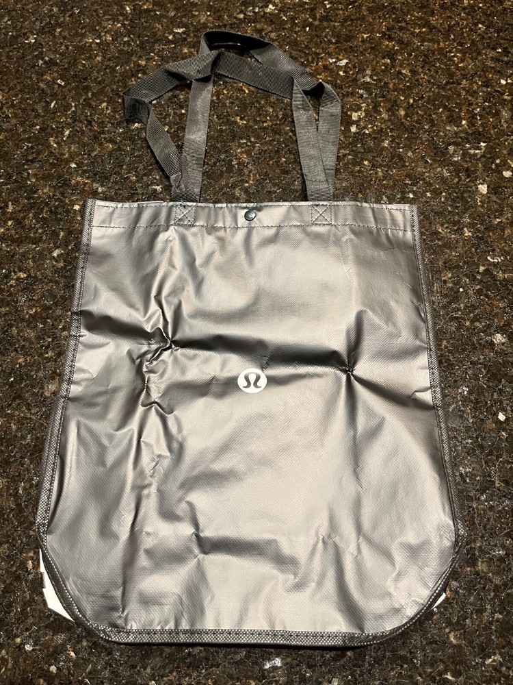 Lulu Reusable Shopping Bag Snap Closure Black Handles Large 15″