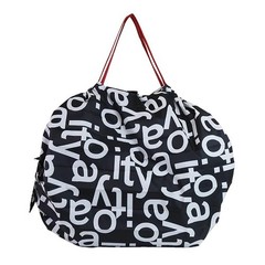 Itoya Shupatto Compact Bag M 15L Foldable Eco Black White Typographic Print