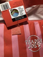 STRIPED PINK Trader Joe’s NEW AUTHENTIC SMALL INSULATED COOLER LUNCH TOTE BAG(DR