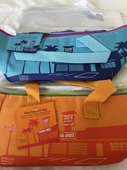 Trader Joe’s Mini Insulated Bag ( Peach & Blue) LIMITED EDITION!!!