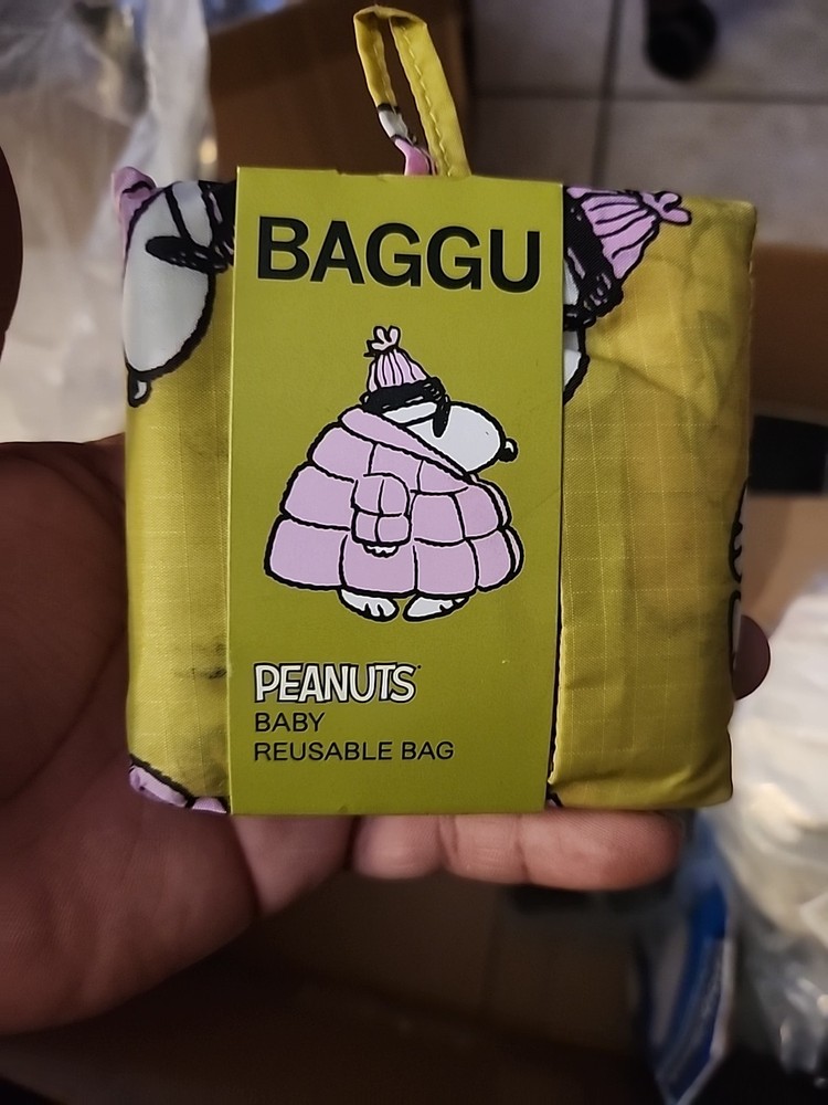 Baggu Puffer Jacket Snoopy Peanuts Bag Rare HTF – NEW With Defect