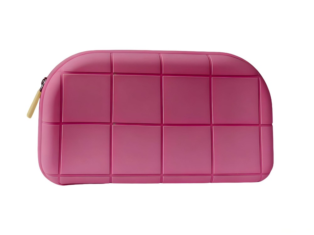 Qivbrewer Silicone Makeup Bag – Waterproof Cosmetic Organizer for Travel Pink